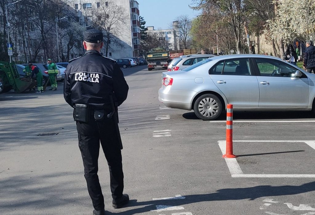 Care sunt cele mai respingătoare gesturi ale buzoienilor. Pot fi sancționate, dar se întâmplă rar