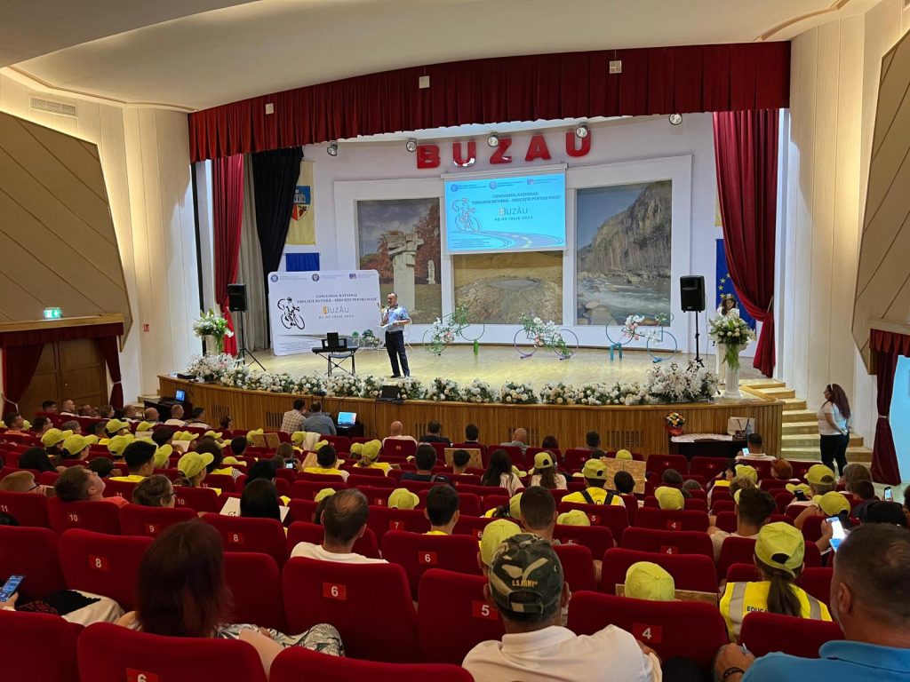 (FOTO&VIDEO) Responsabili de mici! Peste 130 de copii, prezenți la Buzău pentru a-și demonstra cunoștințele privind regulile de circulație