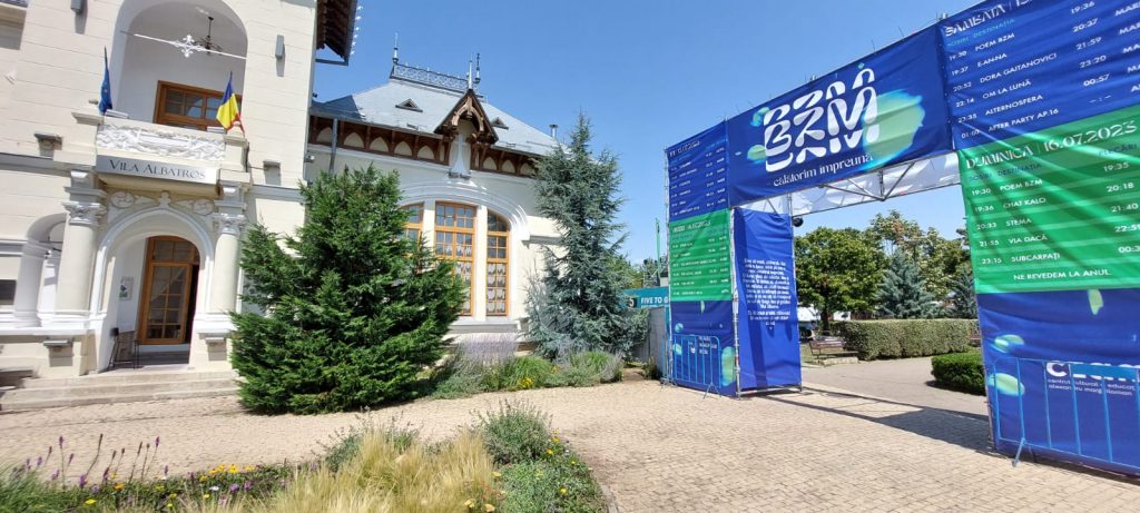 (Video) În Parcul Marghiloman se simte atmosfera de festival. BZM Fest 2023, debut cu Delia