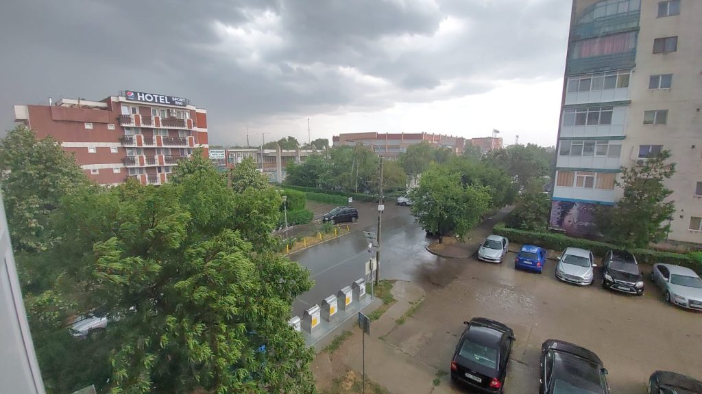 (Video) Furtună la Buzău. A fost emis mesajul Ro Alert