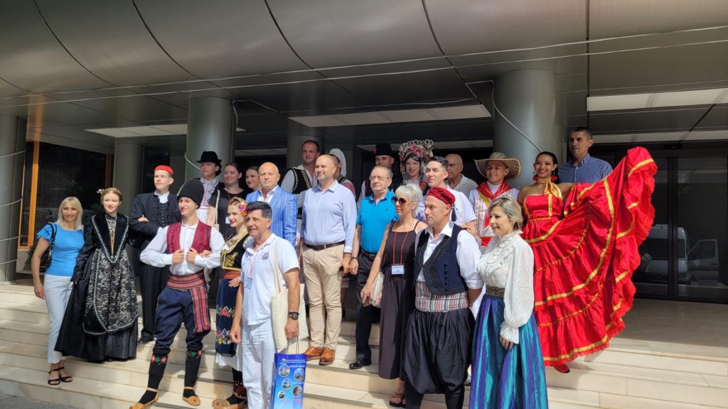(FOTO&VIDEO) Începe azi! Buzăul devine capitala dansurilor tradiționale!