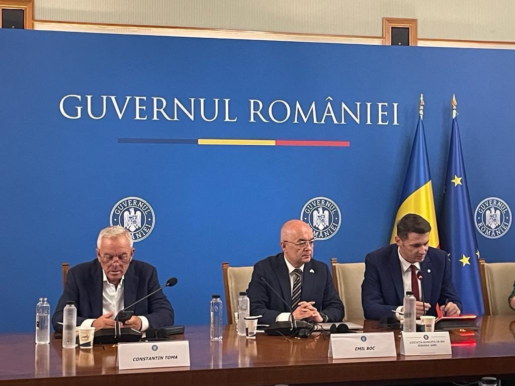 Semnal de alarmă tras de primarii de municipii. Constantin Toma:  ”Constructorii ne amenință că vor rezilia contractele”