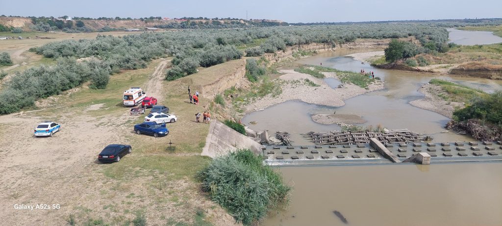 Canicula a făcut prima victimă din această vară: bărbat înecat la scăldat