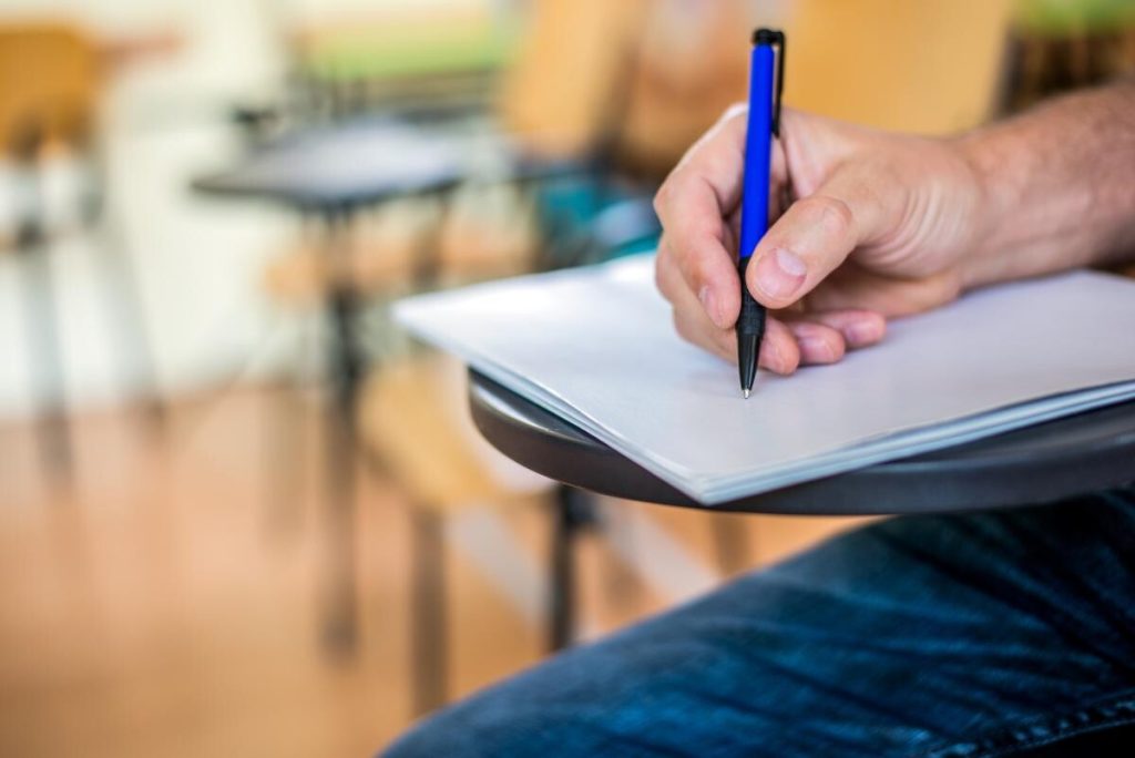 S-au afișat rezultatele de la titularizare. Ce note au obținut profesorii din Buzău