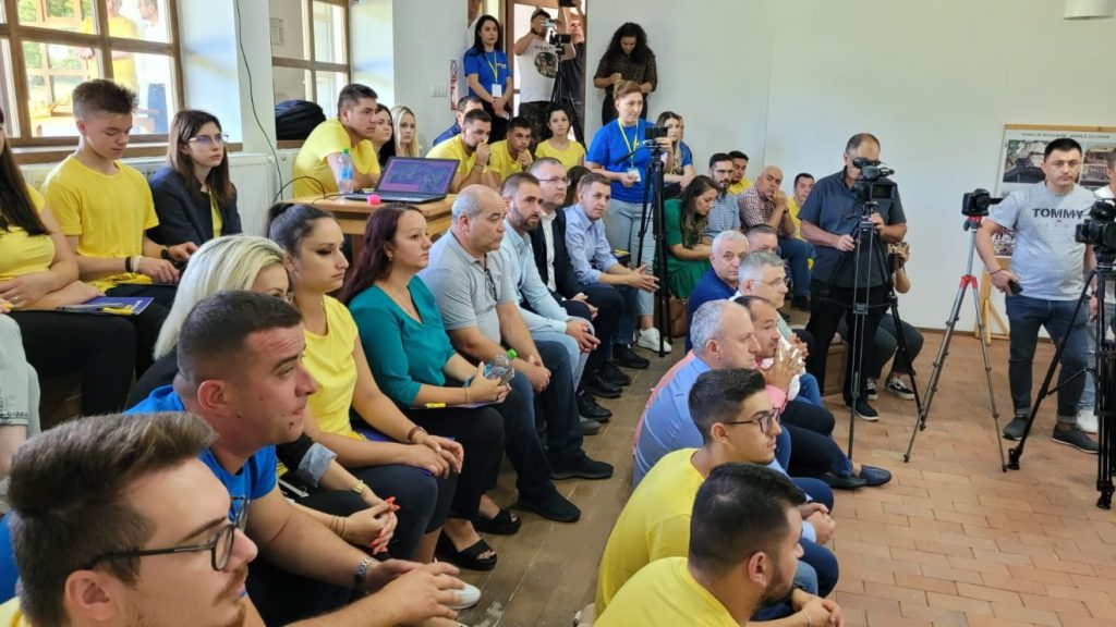 Tinerii liberali din Buzău se pregătesc pentru o nouă ediție a ”Școlii de vară”