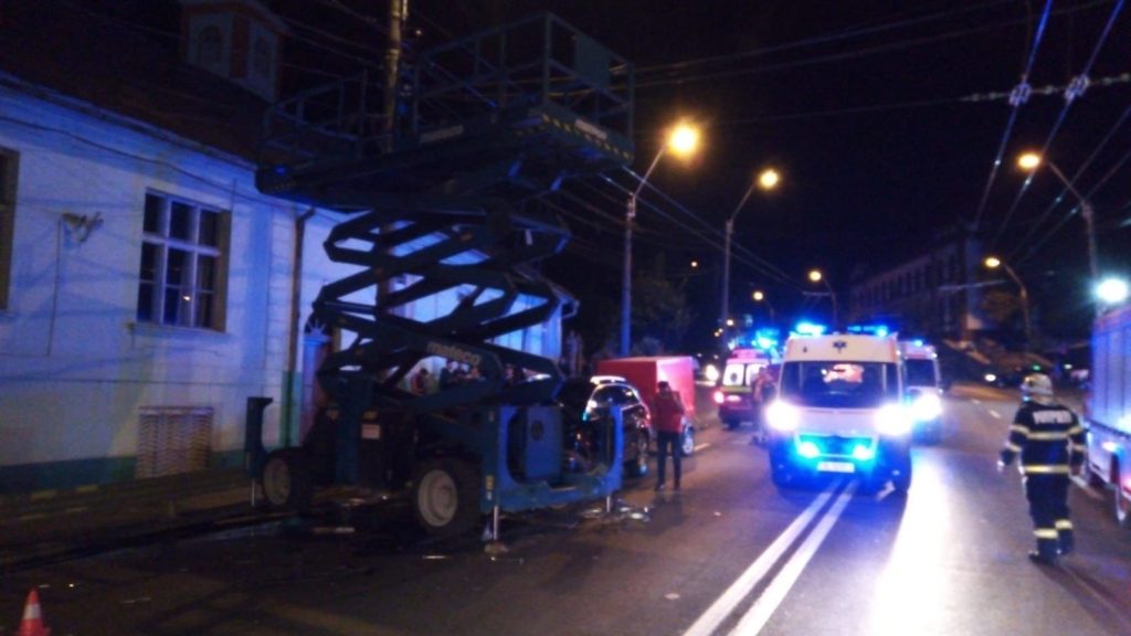 Buzoian rănit într-un accident la Sibiu. Patru persoane au ajuns la spital