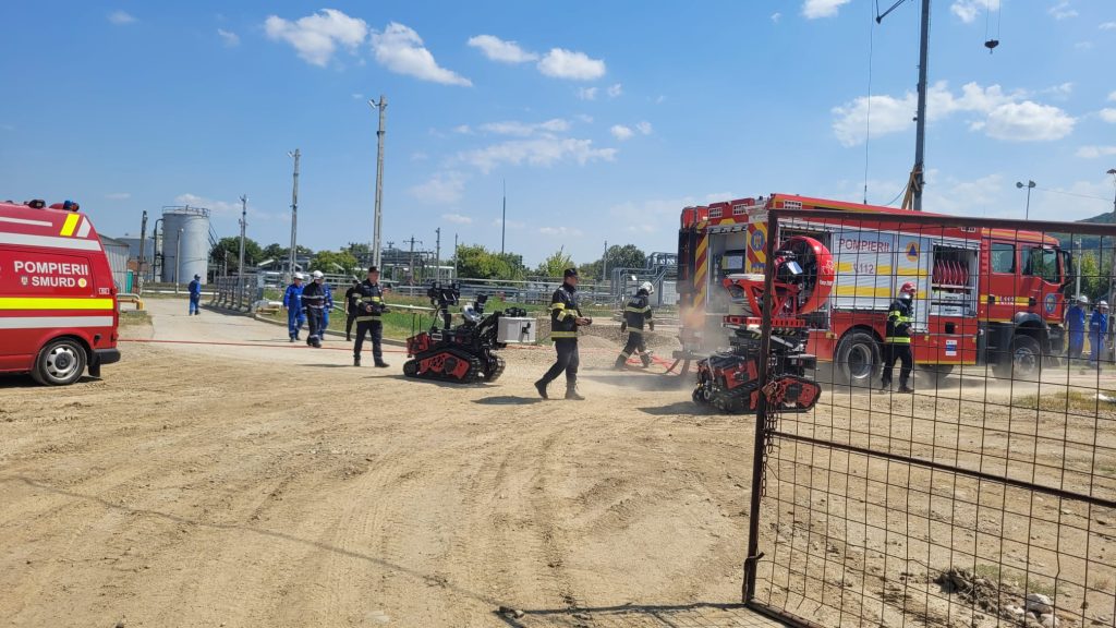 (FOTO&VIDEO) Fă cunoștință cu robotul care te poate salva în caz de incendiu. Dotările lui sunt venite direct din viitor