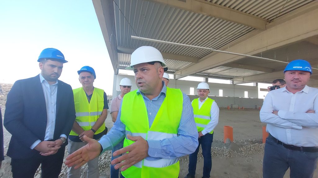 (Video) Ministrul Agriculturii a făcut o vizită fulger la Mihăilești, neanunțată în programul oficial. Ce a făcut acolo