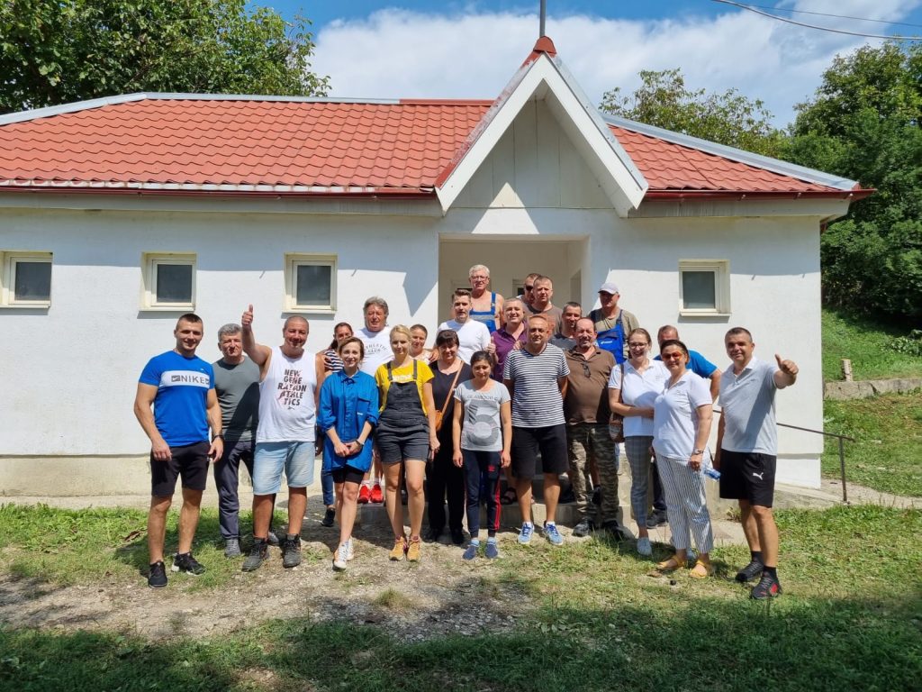 Comuna din Buzău unde toată lumea învață tainele computerului. Voluntar: ”Să folosești un calculator e ca mersul pe jos în ziua de azi”