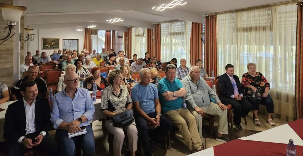 (FOTO) Seniorii liberali din Regiunea Sud-Est, reuniune la Sărata Monteoru