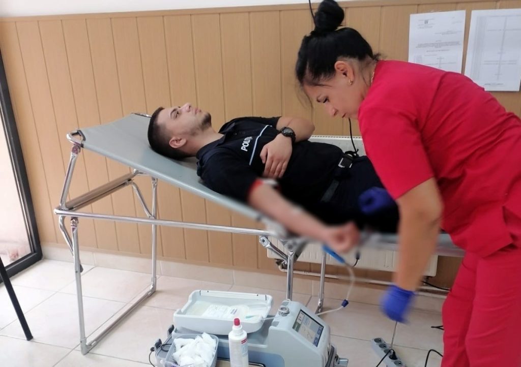 (FOTO&VIDEO) Polițiștii buzoieni, alături de victimele tragediei de la Crevedia
