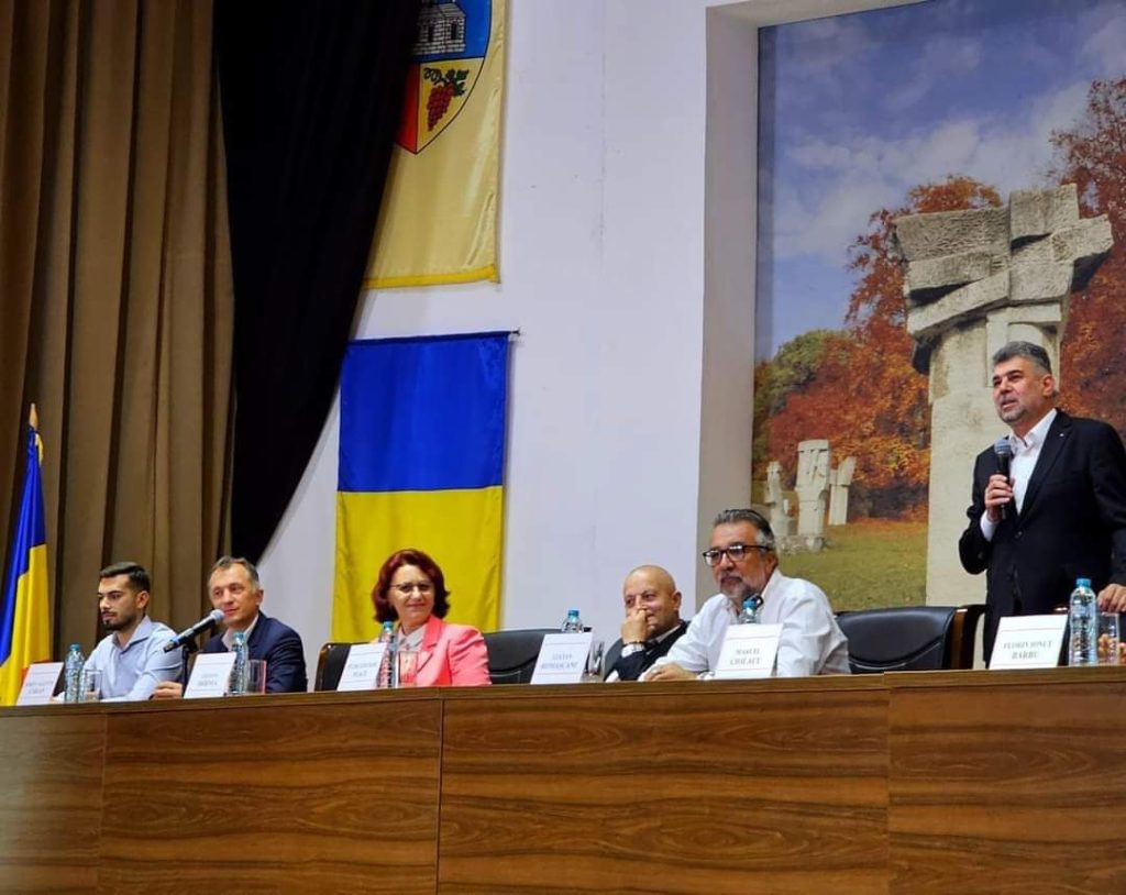 (FOTO) Premierul Ciolacu, întâlnire cu organizația care l-a propulsat politic:”Mi-au garantat că în 2024 mă acceptă pe listă, voi candida tot de la Buzău”