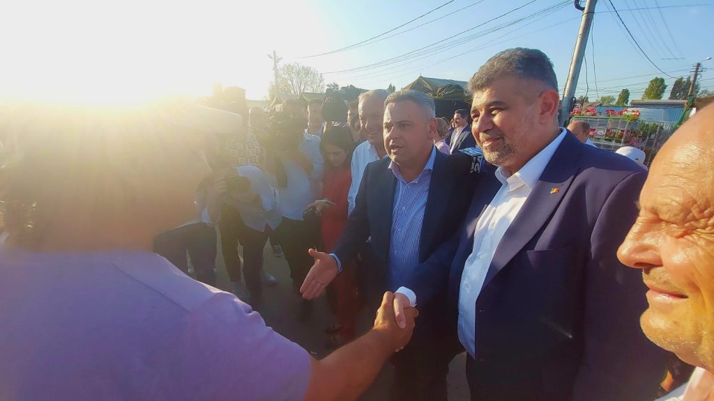 (Video) Șeful MADR, asaltat de producătorii nemulțumiți care nu și-au primit ajutoarele. Ce le-a răspuns Barbu