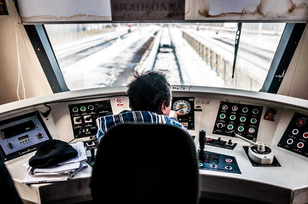 Mecanic de locomotivă, drogat în timpul serviciului