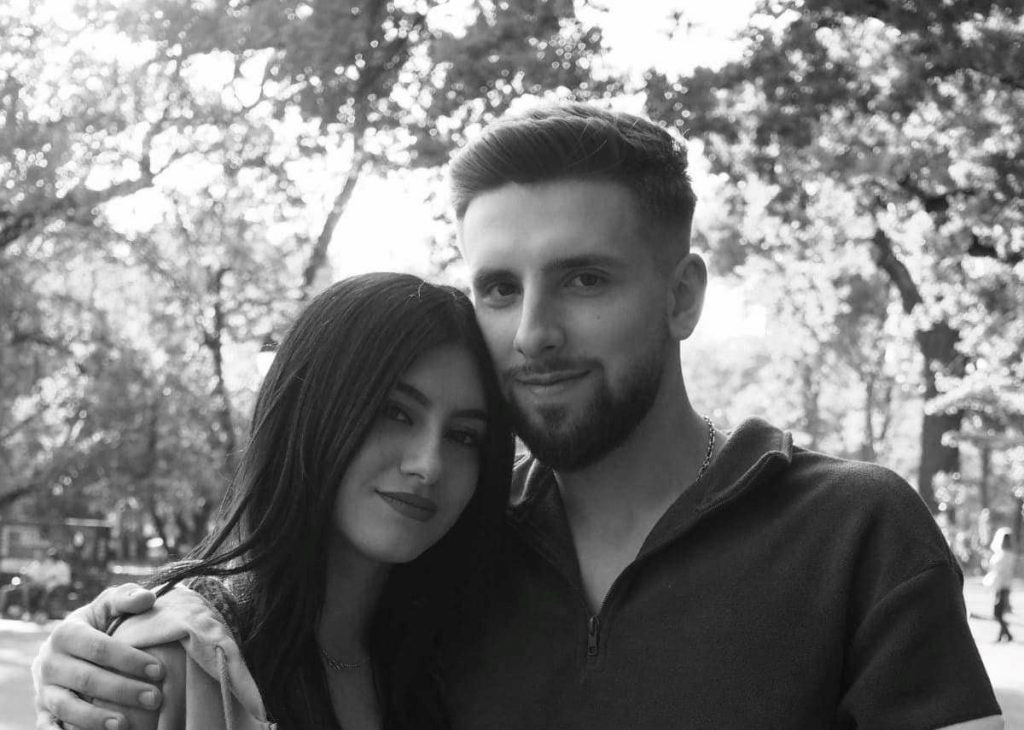 Buzoianca de la Vocea României a impresionat prin voce și poveste. A cântat pentru fratele decedat în martie într-un cumplit accident