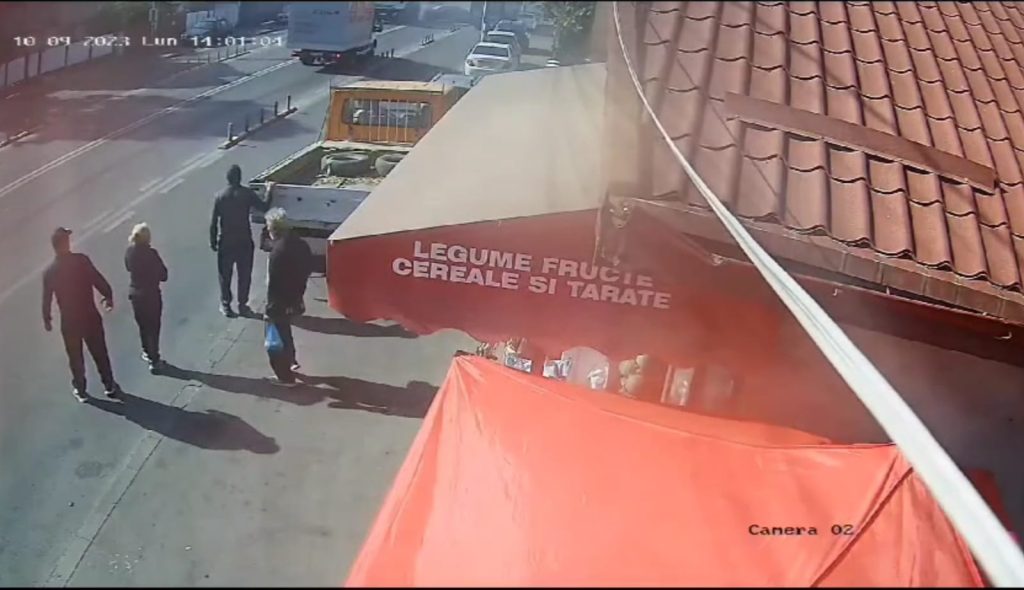 EXCLUSIV! VIDEO cu accidentul cu cinci mașini de pe Transilvaniei, surprins de camere