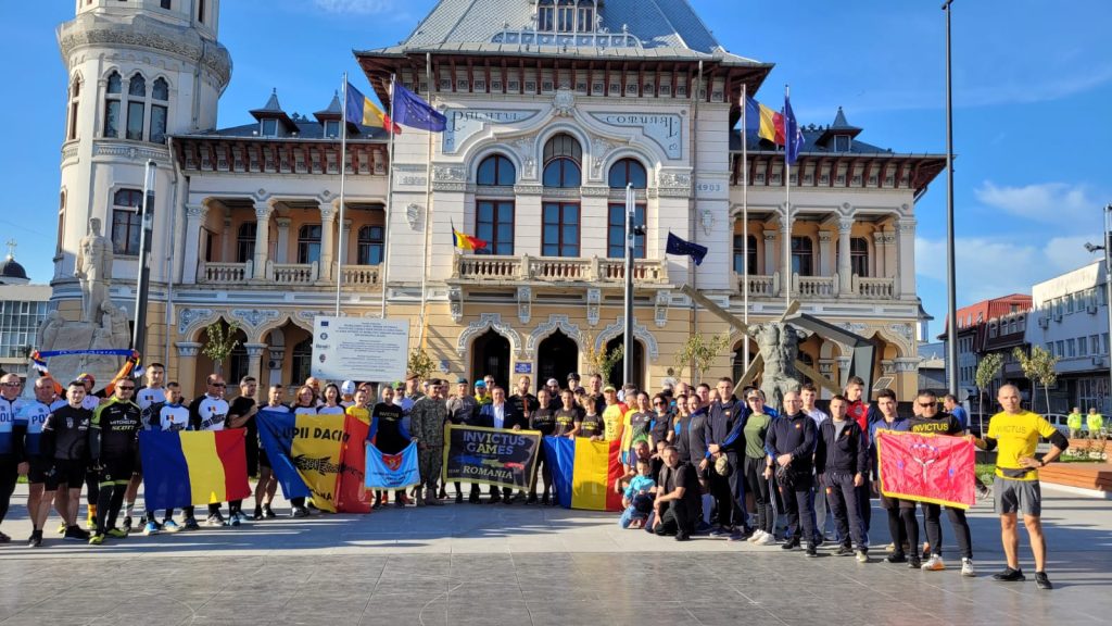 (FOTO&VIDEO) Ștafeta veteranilor a ajuns la Buzău! Militarii au alergat de la Galați până la Buzău