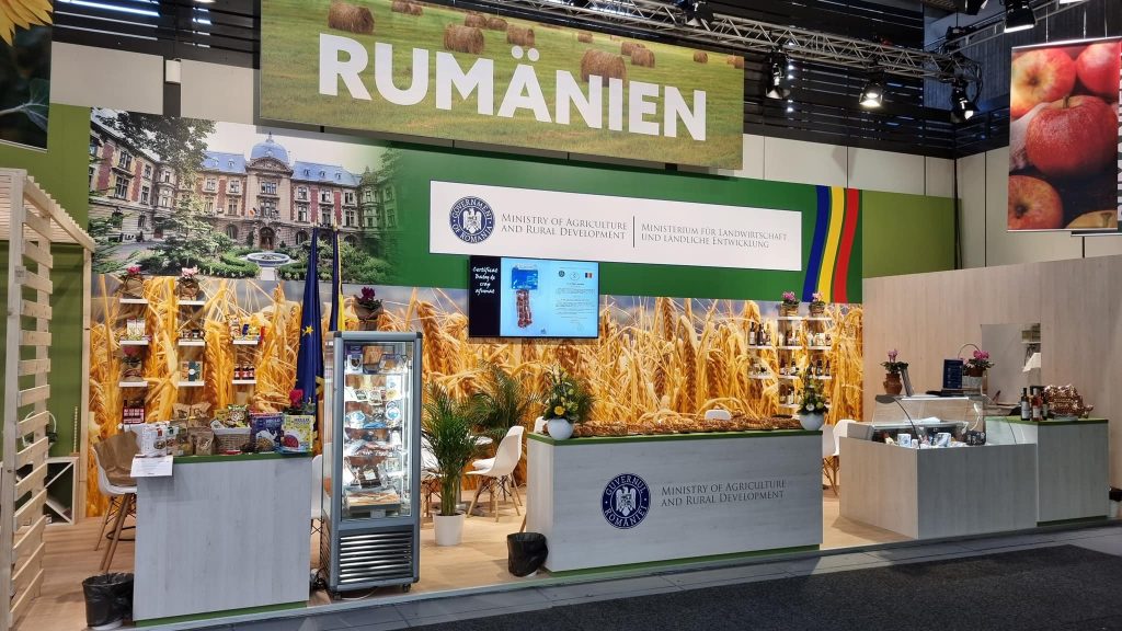(FOTO) Vestiții cârnați de Pleșcoi, printre produsele promovate la “Săptămâna Verde 2024”, de la Berlin