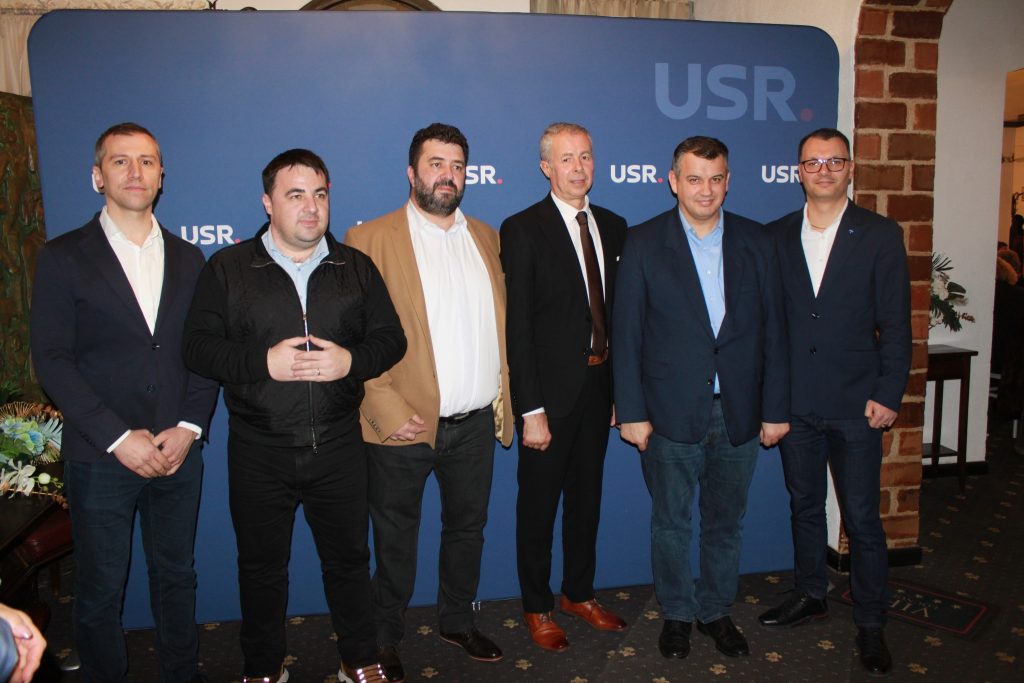 Cum arată Dreapta reunită la Buzău. A lipsit Forța Dreptei  de la poza de grup