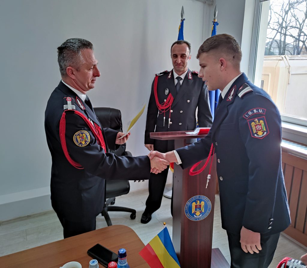 Salvatorul anului este un pompier din Râmnicu Sărat. Intervenția periculoasă cu care s-a remarcat