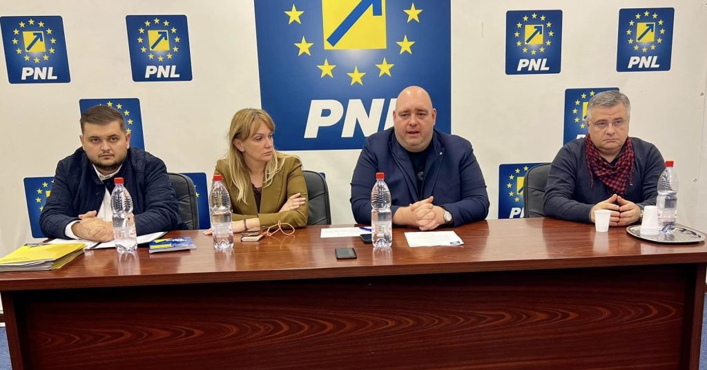 Liberalii buzoieni, noi schimbări în structurile de conducere, înaintea campaniei electorale