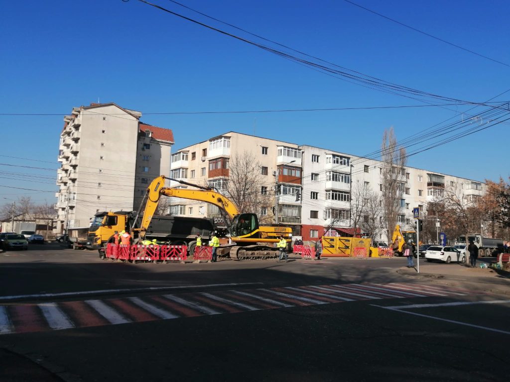 (FOTO) A început înlocuirea canalizării în cartierul Dorobanți. Sunt lucrări complexe, care vor impune chiar și oprirea traficului
