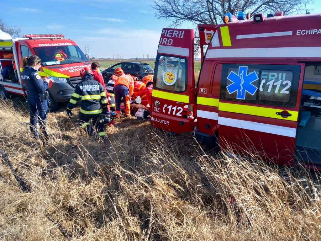 Accident între Lipia și Merei. O persoană este inconștientă