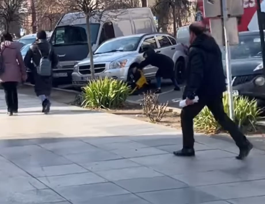 Demonstrație de forță în centrul municipiului. Cum a încercat un buzoian să „fenteze” parcarea cu plată