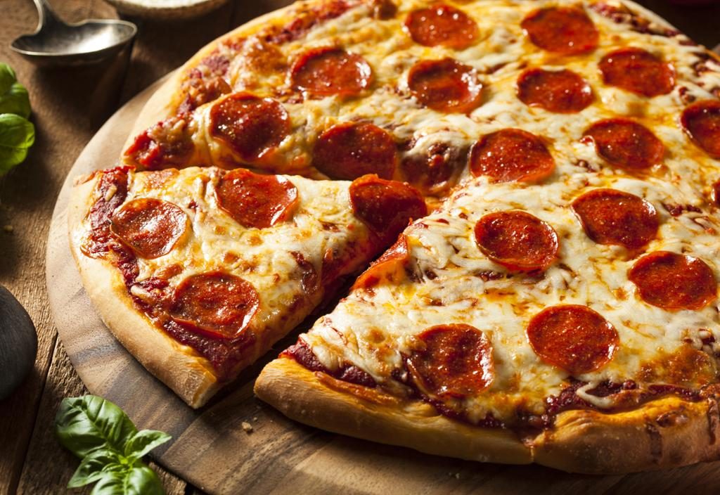 9 Februarie: Ziua Internațională a pizzei