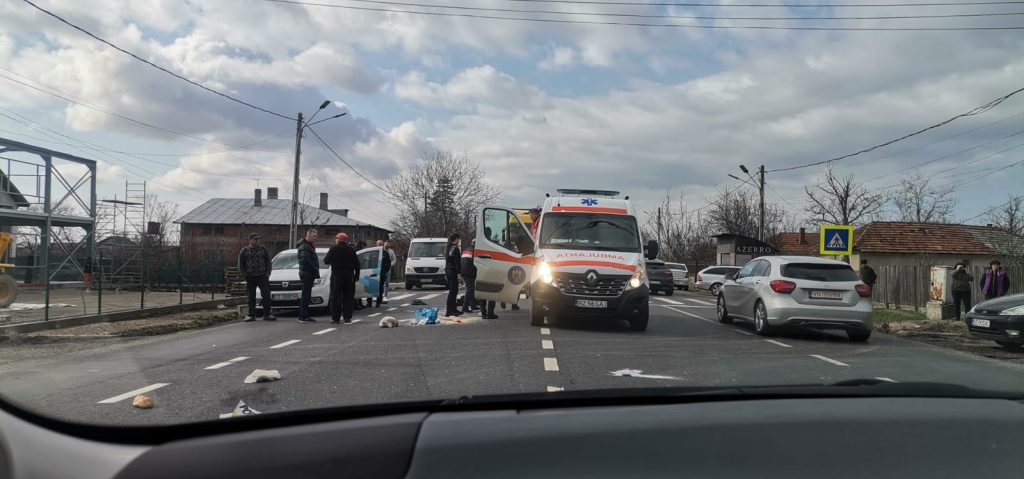 (FOTO) Încă un accident pe Șoseaua Morții. Un pieton a fost spulberat pe trecerea de pietoni