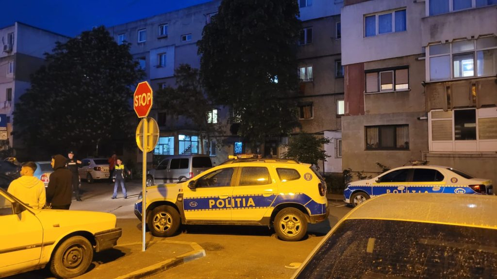 Scandal cu amenințări și înjurături. Au venit mascații