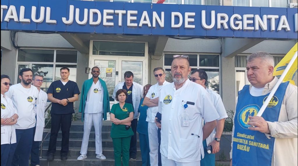 (Video) Mai mulți medici din Județean, în grevă de avertisment. Printre ei și chirurgul venit din Kenya