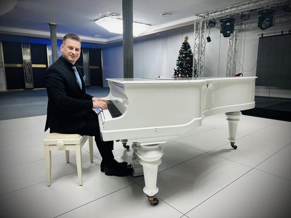 Marian Cozma, operat de urgență. Artistul urmează să fie tată a treia oară