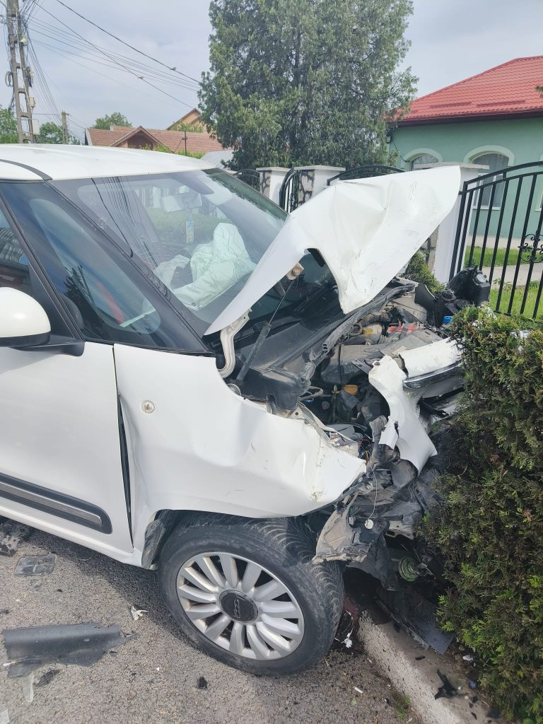 Trafic dirijat pe DJ203K, în Potoceni. O femeie a fost rănită în urma unui accident rutier
