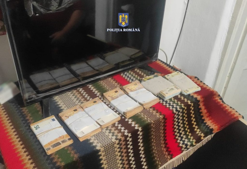 (FOTO&VIDEO) Buzoiancă terorizată de un bărbat de la care a luat bani cu împrumut. A fost nevoie de intervenția polițiștilor