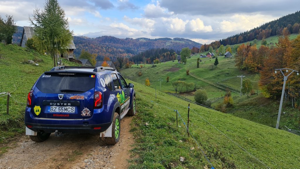 Ghid off-road pentru începători. Cum echipezi mașina și ce traseu alegi