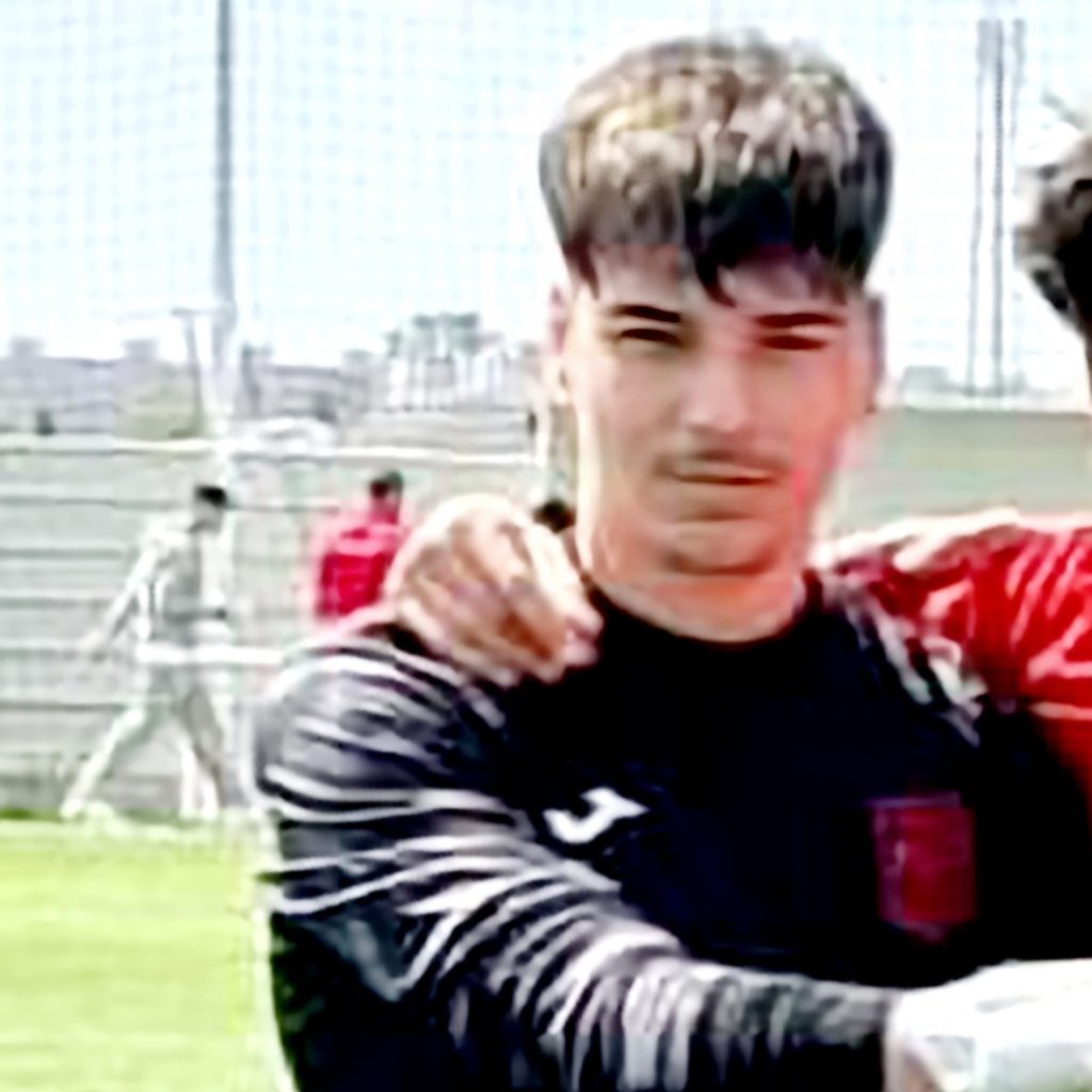 Trupul neînsuflețit al fotbalistului Florin Nazîru a ajuns acasă. Rămân încă întrebări fără răspuns în cazul morții sportivului