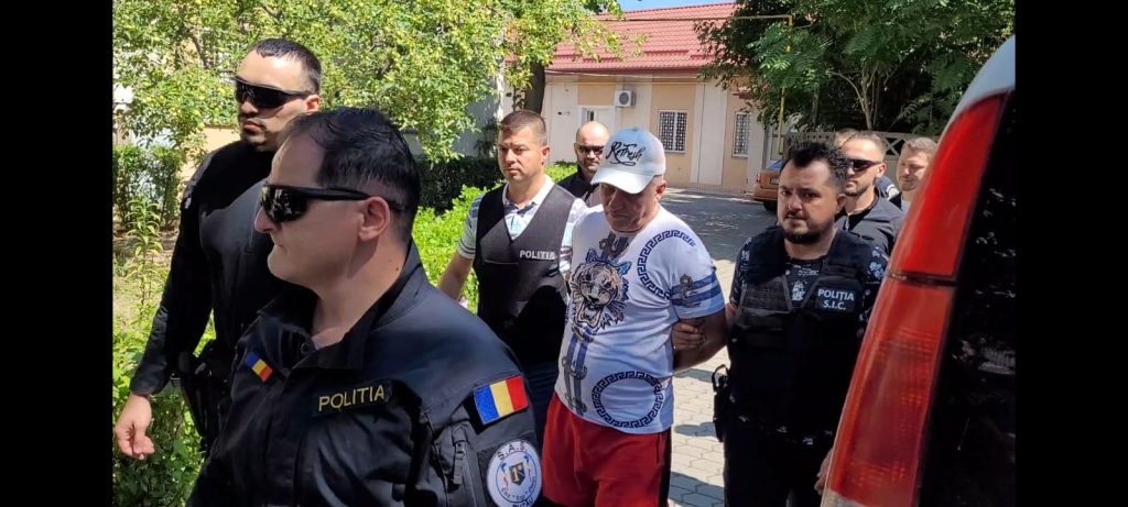 (VIDEO) Criminalul de la Udați, dus în fața procurorilor