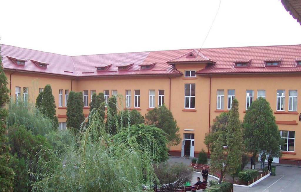S-a decis soarta elevilor de la Colegiul Agricol care nu puteau fi declarați absolvenți