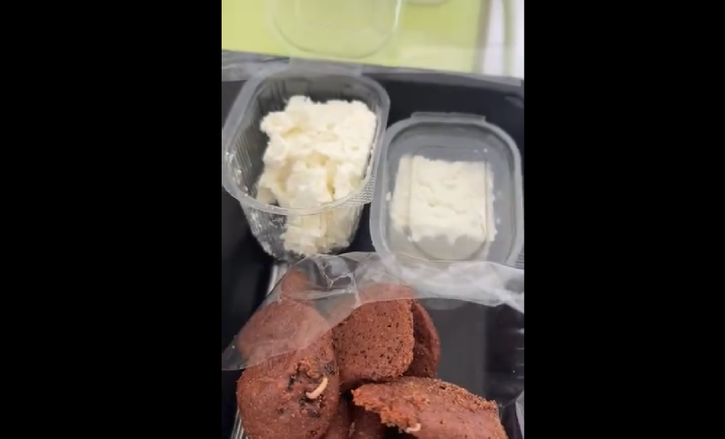 Protecția Consumatorului a găsit vinovatul pentru biscuiții cu viermi serviți unui pacient oncologic, în spital