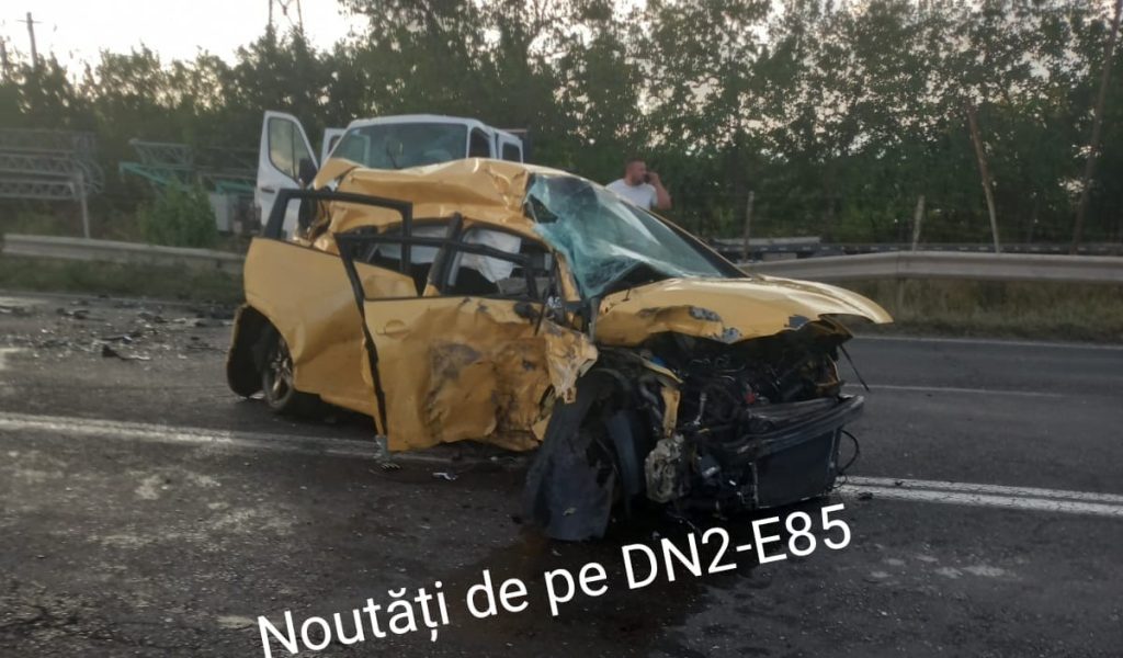 Tragedie! Un tânăr a decedat iar soția sa se zbate între viață și moarte