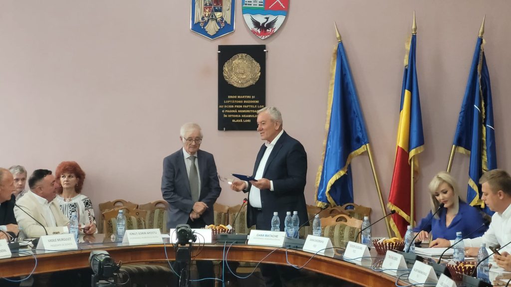(VIDEO) Cine este noul cetățean de onoare al Buzăului