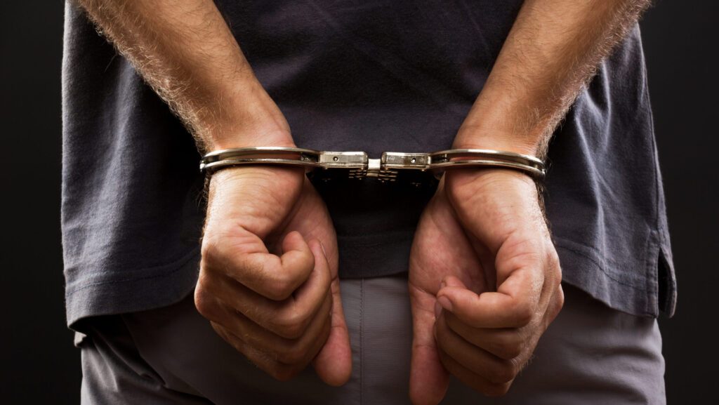 Aglomerație în arestul IPJ Buzău! Tot mai mulți infractori reținuți, creștere considerabilă față de anul trecut