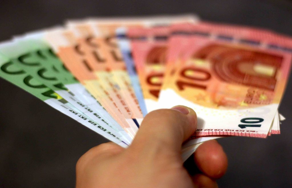 (P) Creditele de nevoi personale: tot ce trebuie să știi pentru o evaluare corectă a situației tale