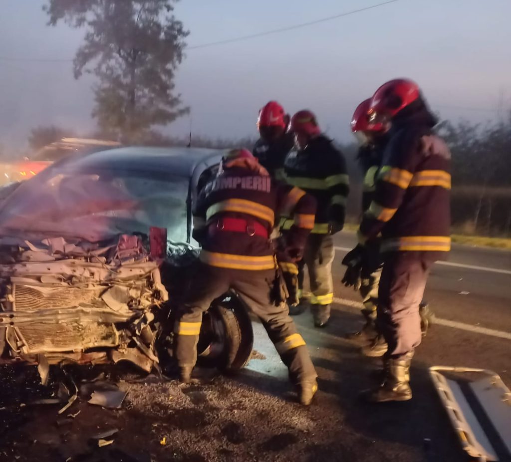 Accident între Buzău și Urziceni. Două persoane și-au pierdut viața, alte trei au fost rănite pe DN2