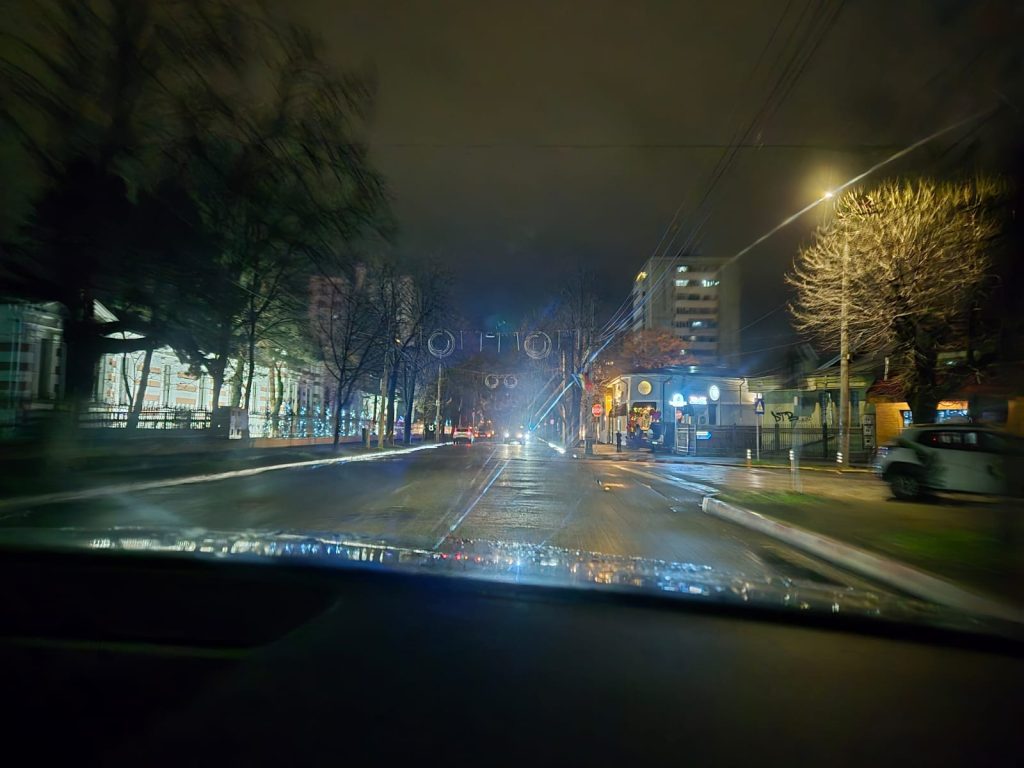 Slabe șanse să-l vezi pe Moșu’! Ce zonă importantă din municipiu este în beznă