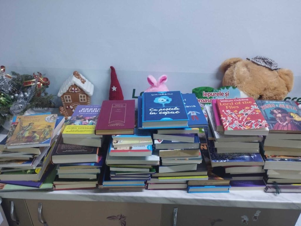 Ce idee! Cu ce proiect a venit o clasă de liceeni în sprijinul copiilor internați la Spitalul Județean de Urgență Buzău
