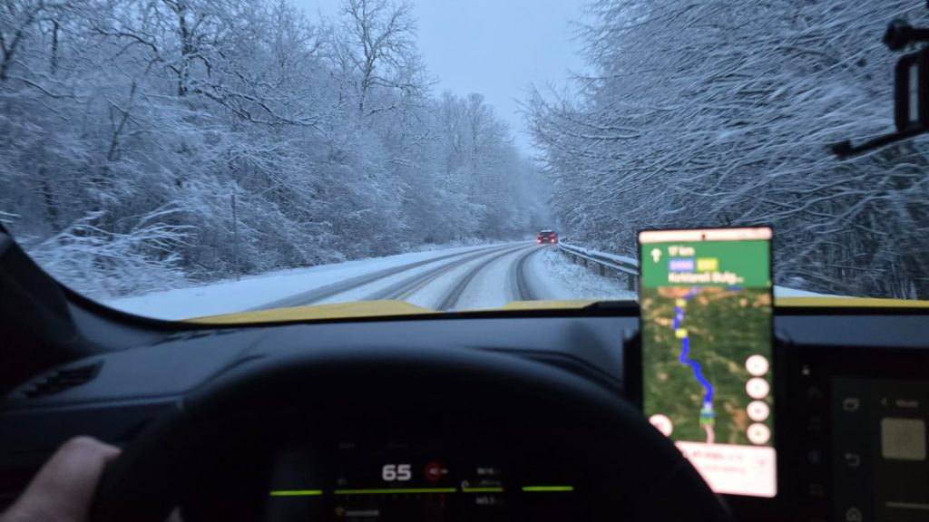 Expediție extremă în desfășurare! Aproximativ 21 de mii de kilometri îl despart pe Cosmin Crăciun de cel mai geros oraș din lume