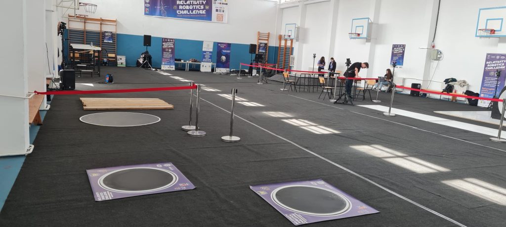(FOTO) A sosit ziua cea mare! Începe cea mai așteptată competiție de robotică, la Buzău. Zeci de echipe, aliniate la start