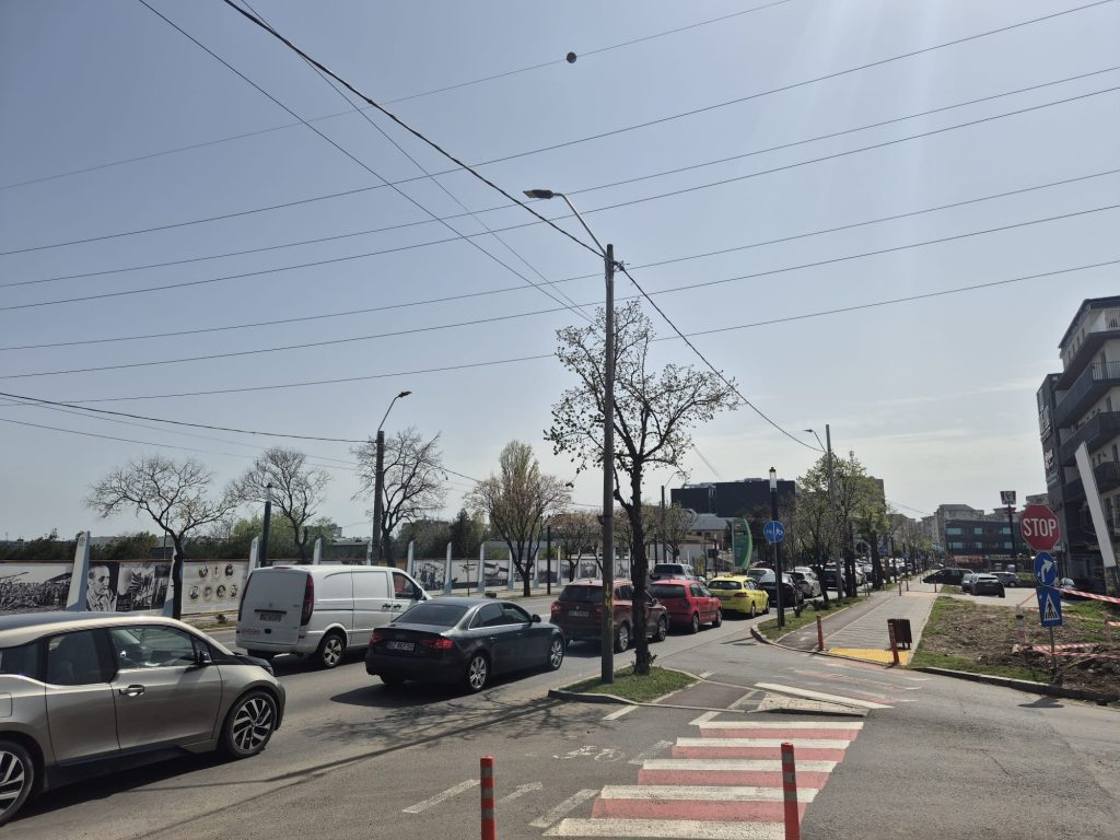 Aglomerație în creștere pe străzile din Buzău înainte de Paște. Trafic bară la bară în mai multe zone ale orașului
